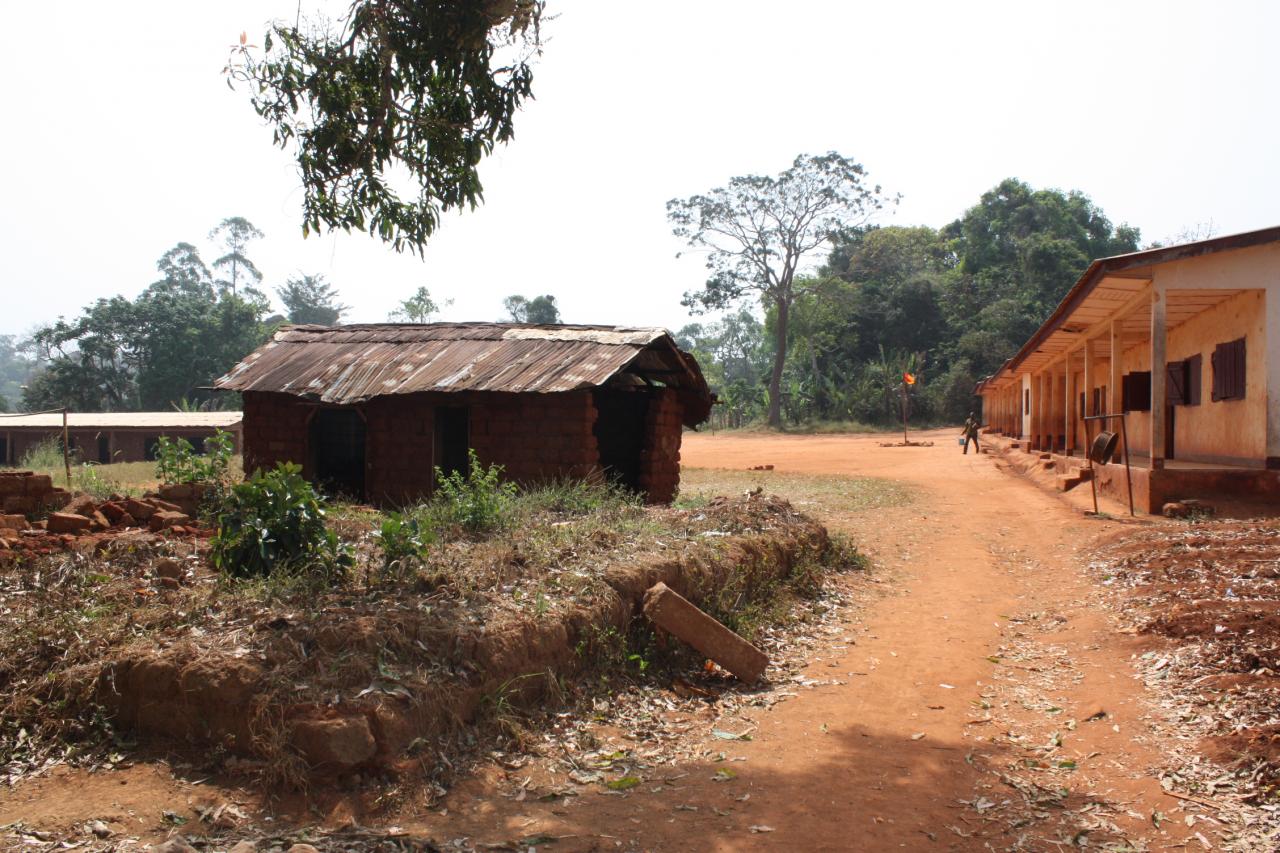 Ecole publique de Bangoua (2)