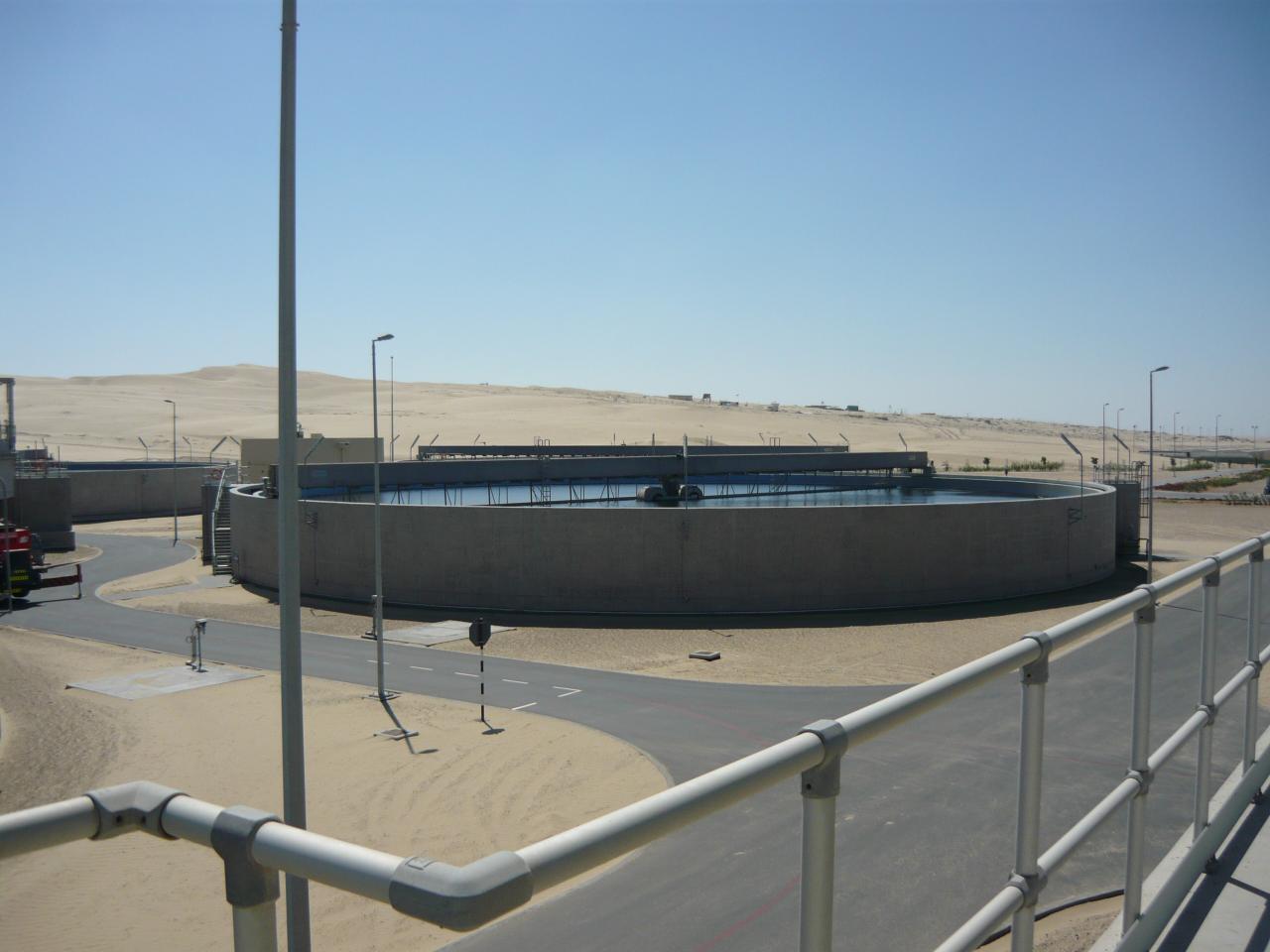 P1020892
